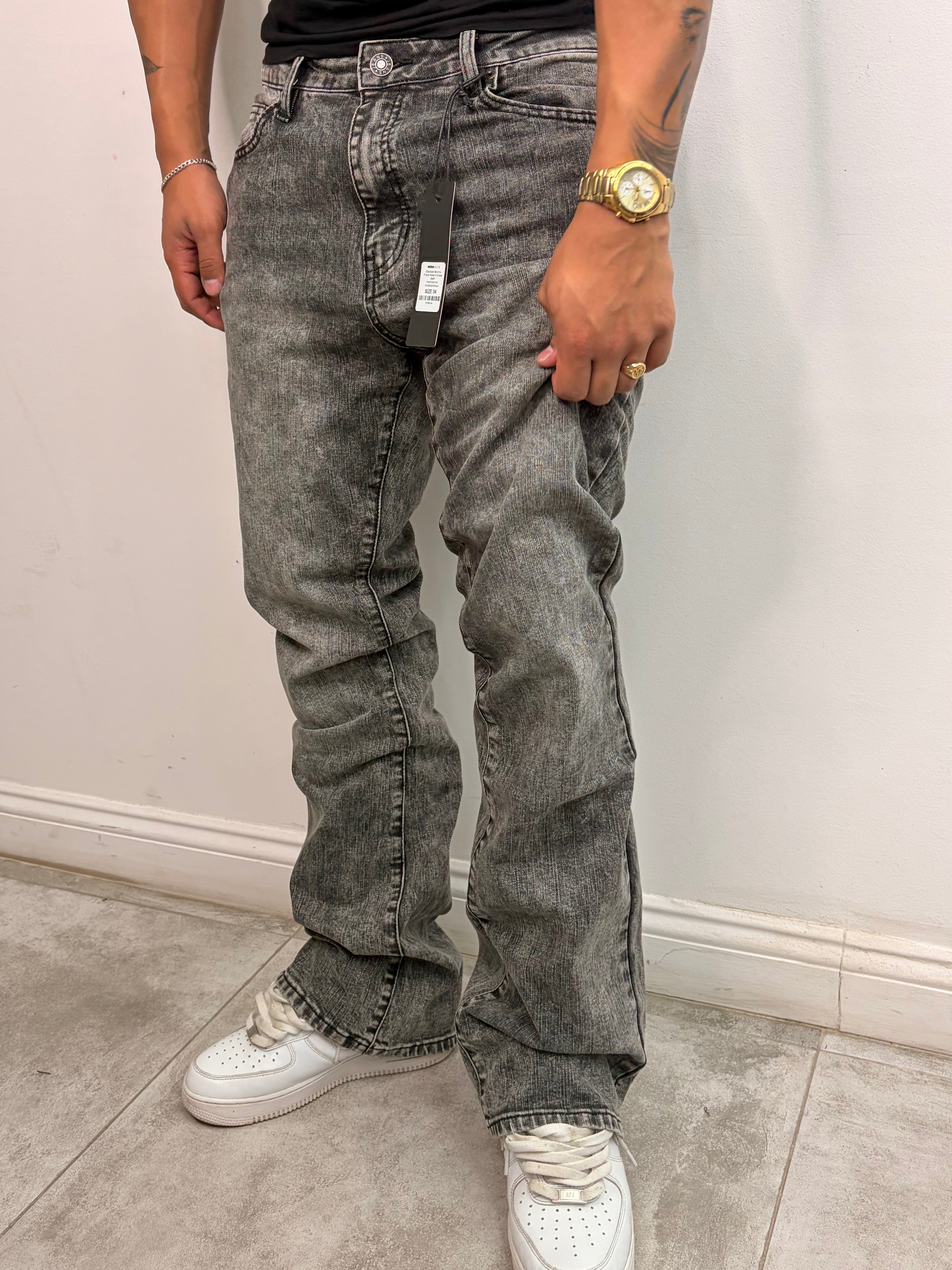 Jeans Flared — Mid Wash