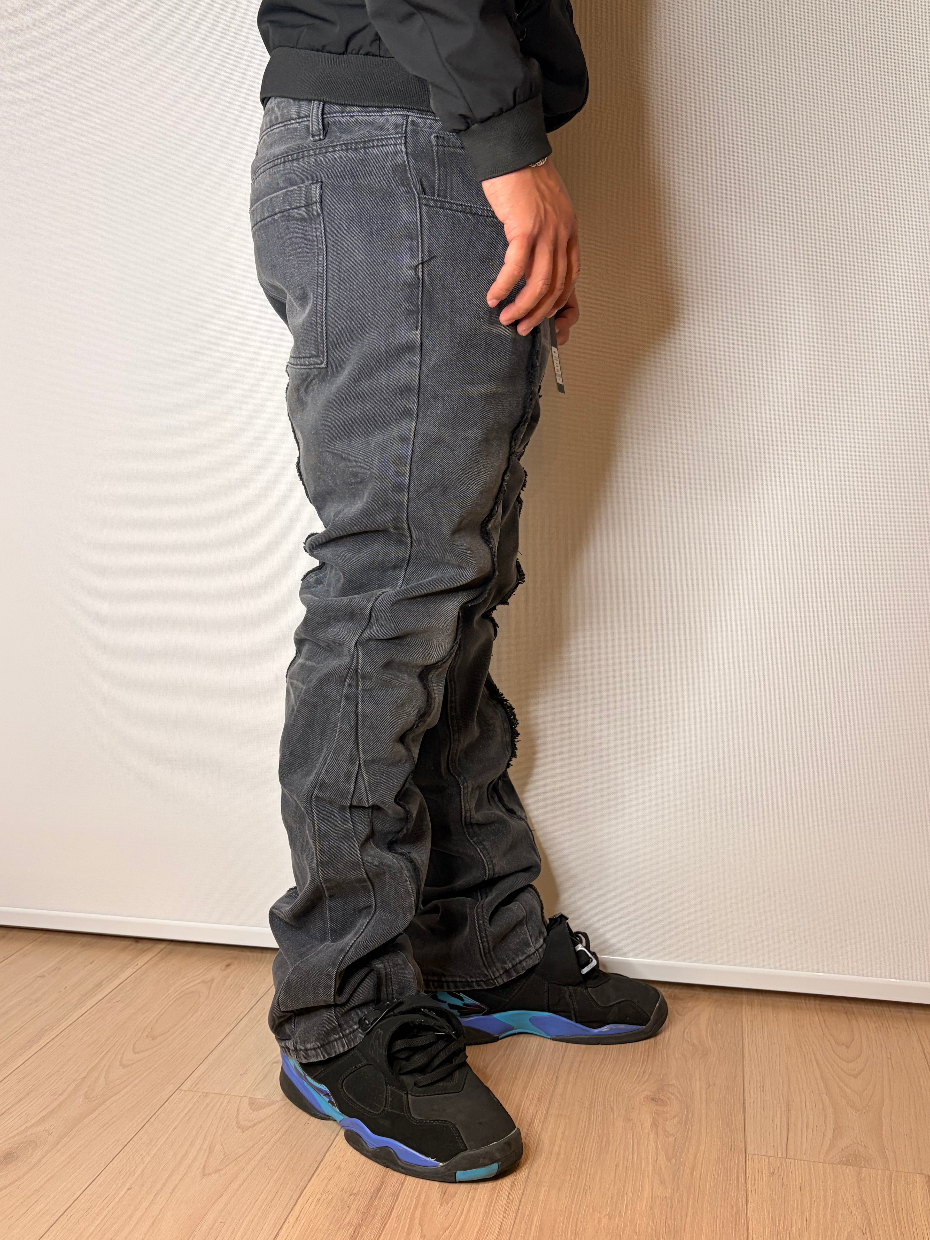 Jeans Flared — Washed Black